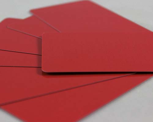 Plastikkarten, 86 x 50 x 0,50 mm, rot, 100 Karten pro Pack